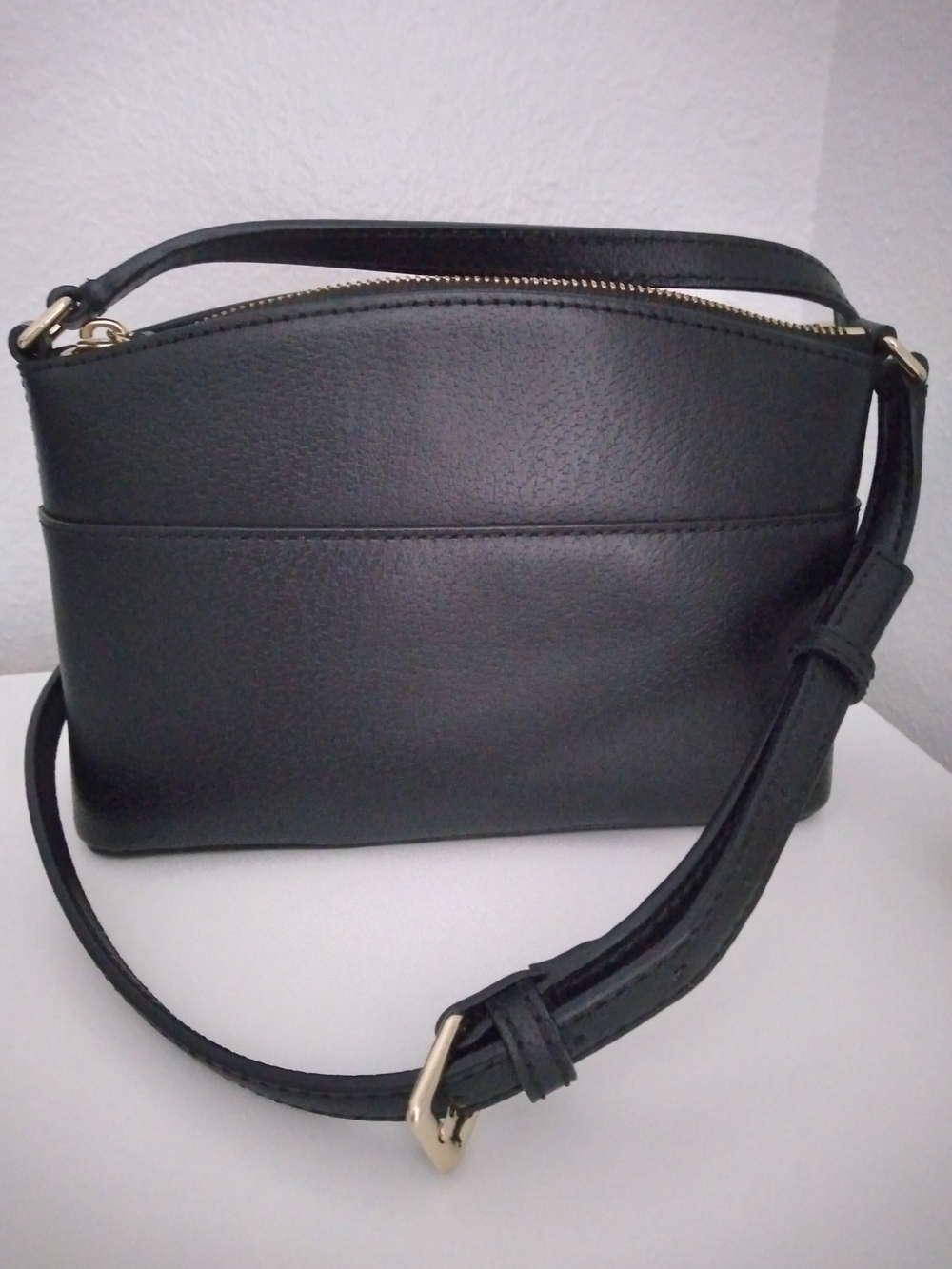 Kate Spade Black Leather Crossbody with Gold Hardware - Picture 2 of 7